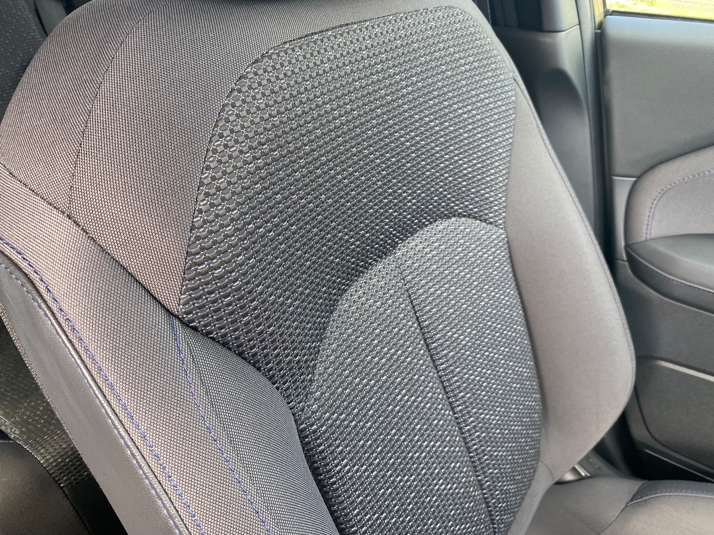 2025 Subaru Forester Premium - Photo 16