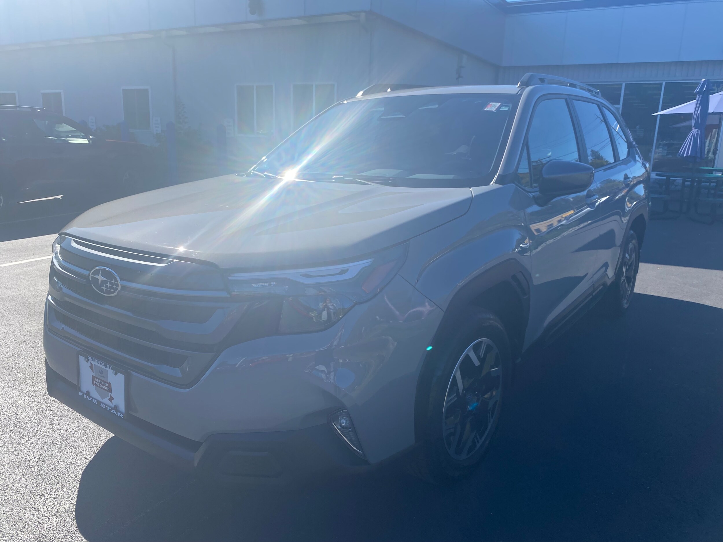2025 Subaru Forester Premium photo 2