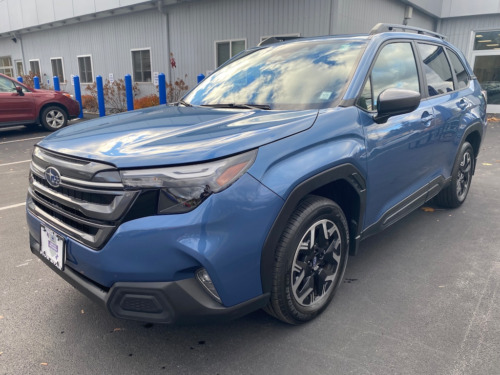Used 2025 Subaru Forester Premium SUV