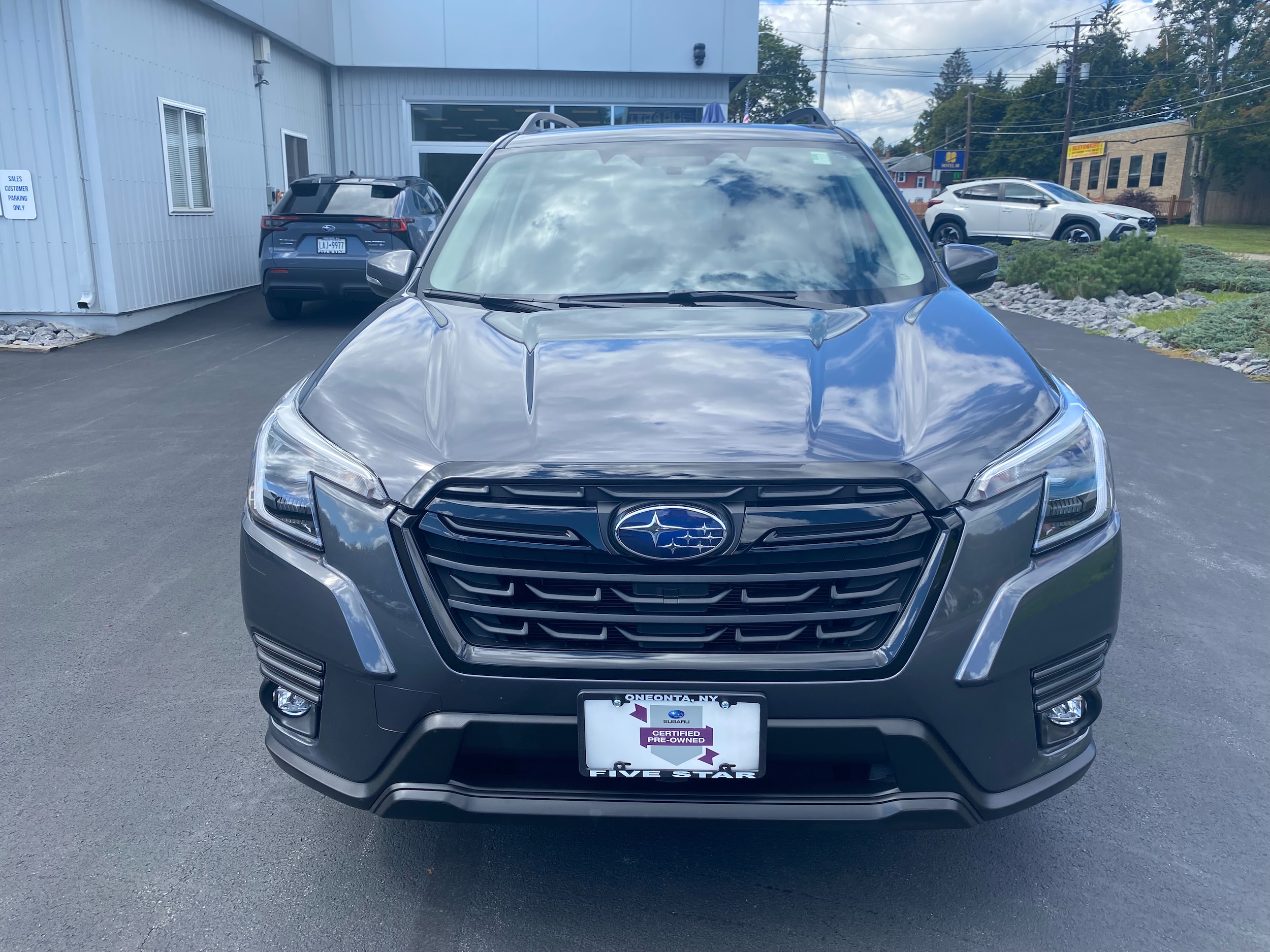 2024 Subaru Forester Limited photo 3