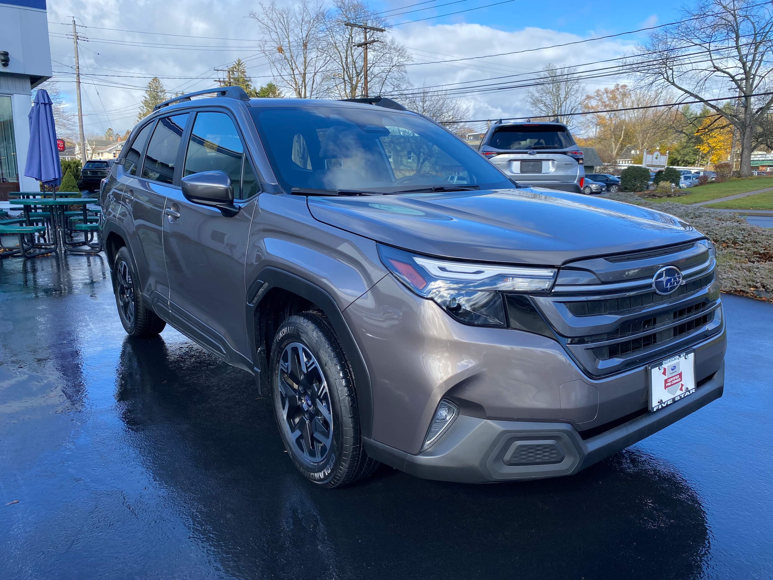 2025 Subaru Forester Premium's photo