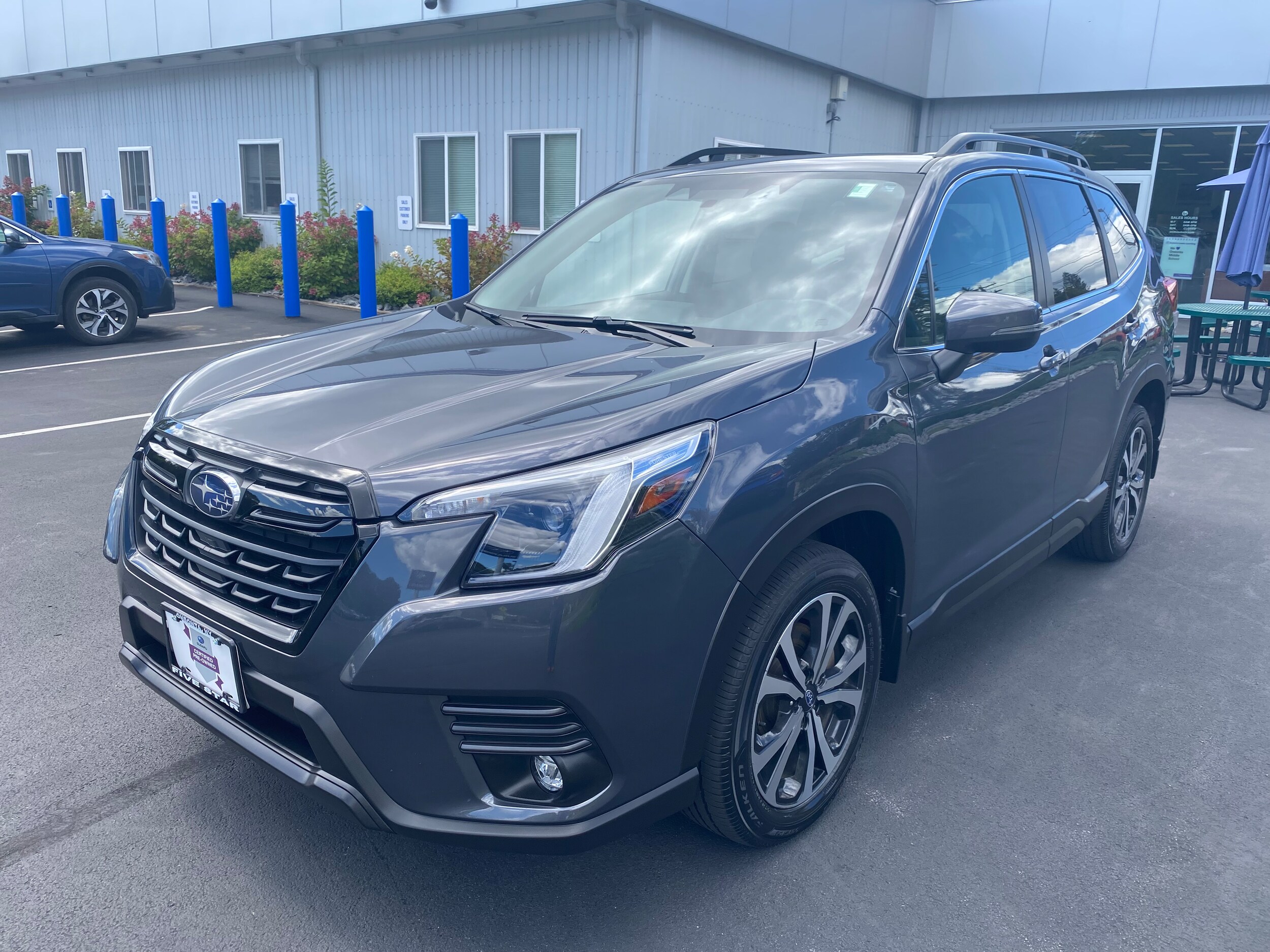 2024 Subaru Forester Limited photo 2