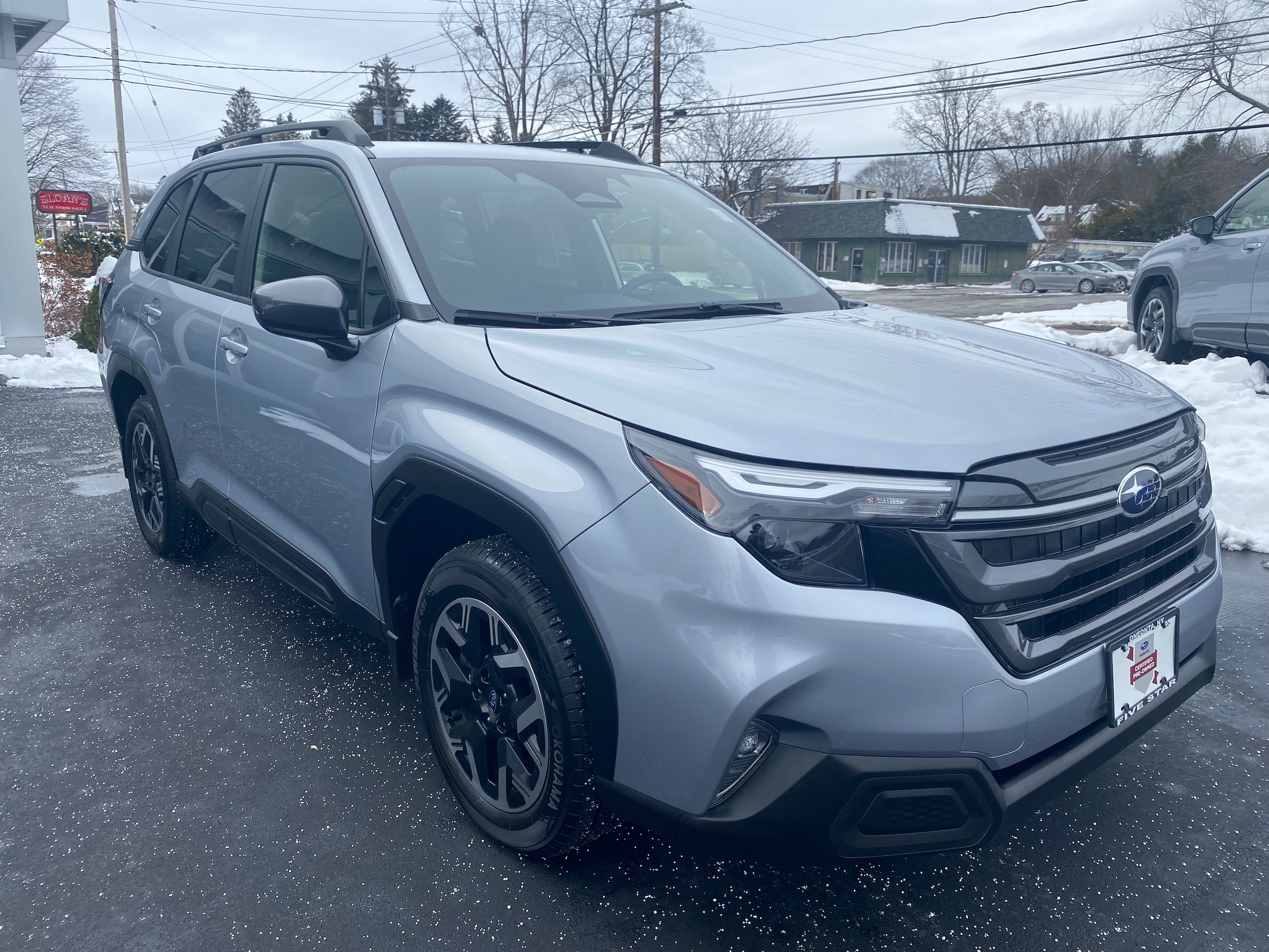 2025 Subaru Forester Premium's photo