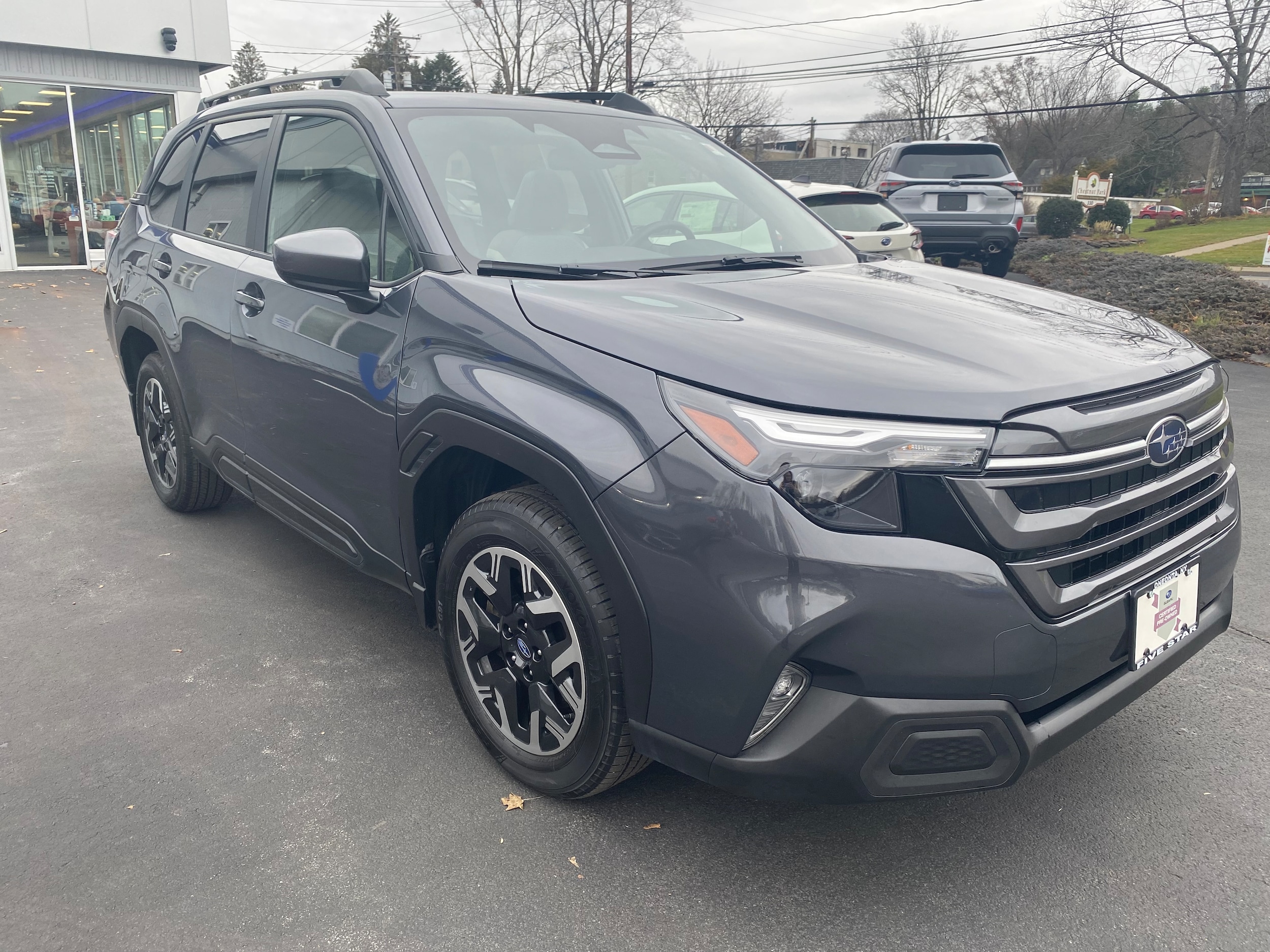 2025 Subaru Forester Premium's photo
