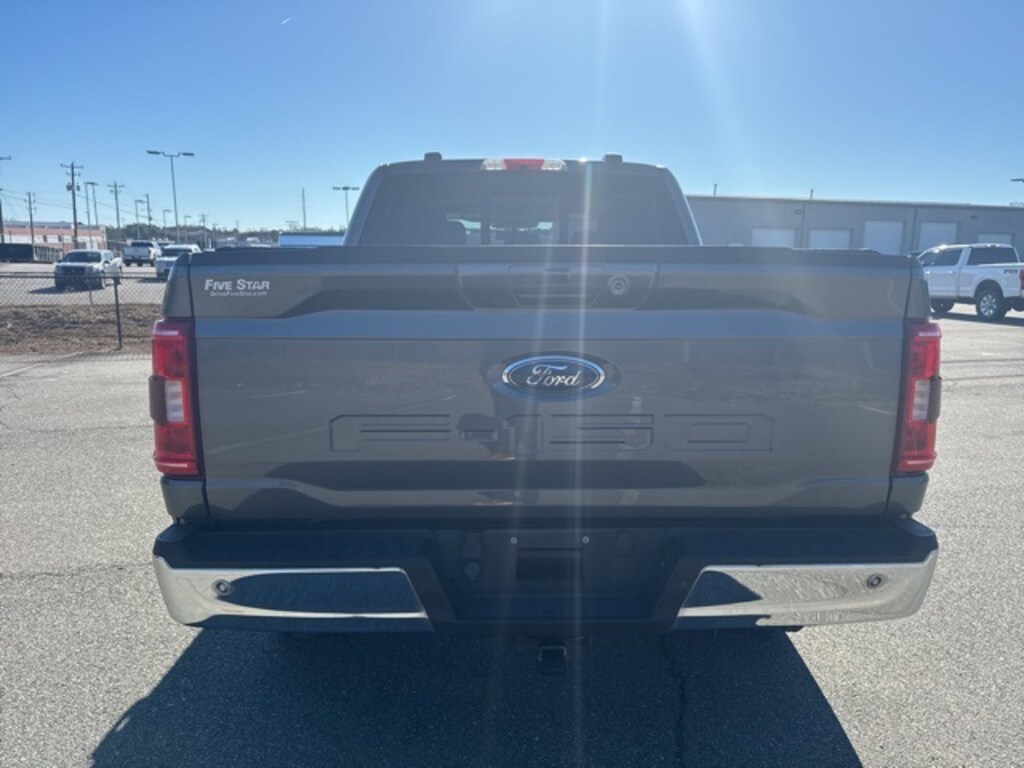 Used 2022 Ford F-150 XLT Truck SuperCrew Cab