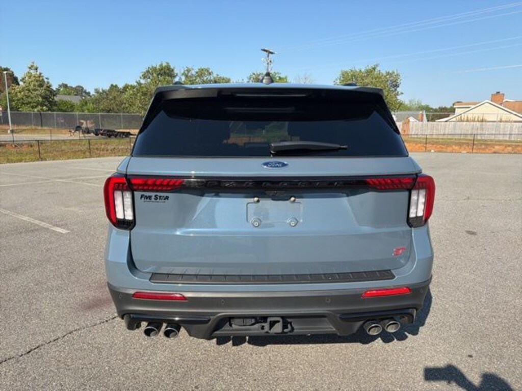 Used 2025 Ford Explorer ST SUV