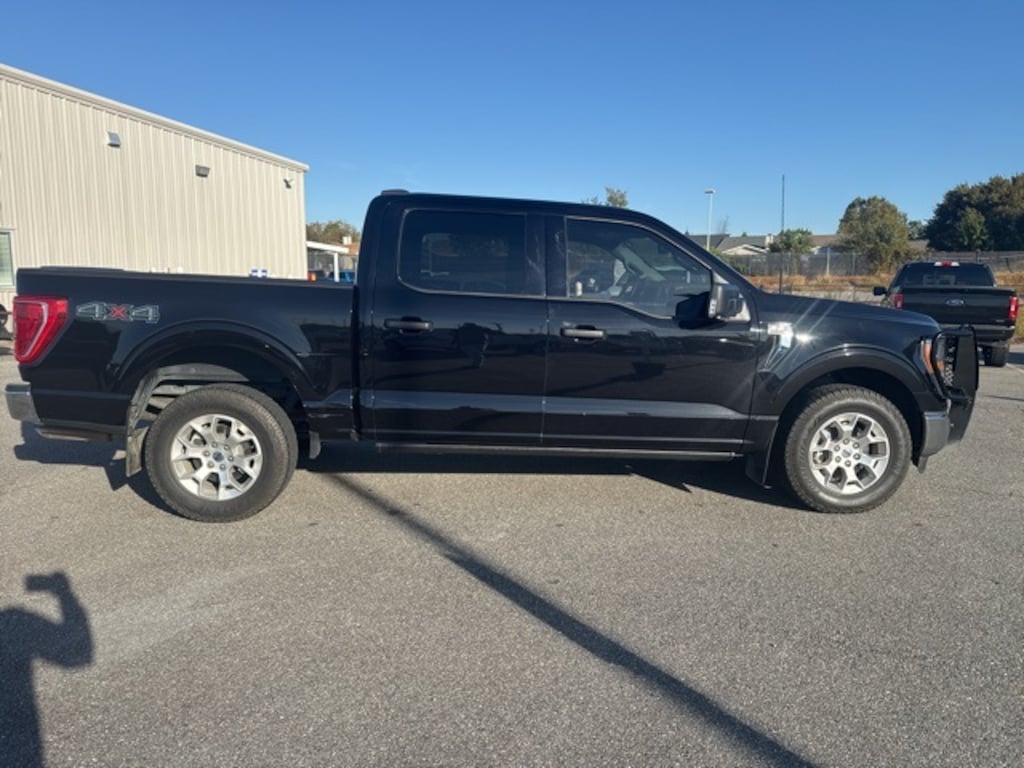 Used 2023 Ford F-150 XLT Truck SuperCrew Cab