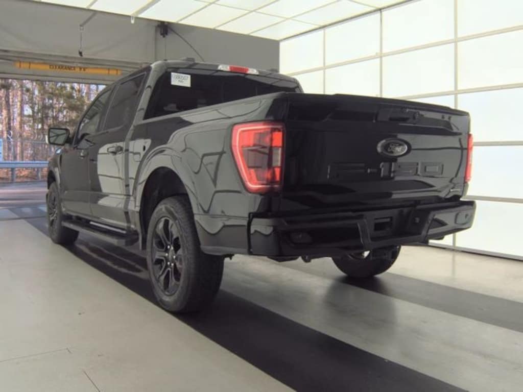 Used 2022 Ford F-150 XLT Truck SuperCrew Cab