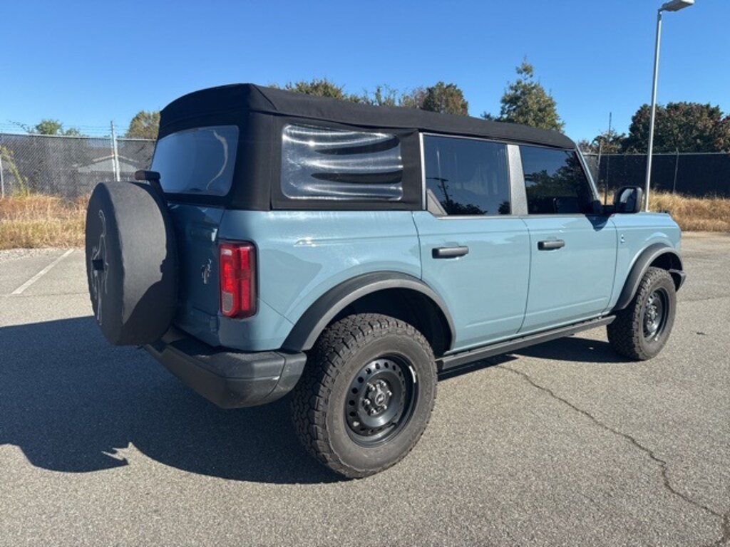 Used 2022 Ford Bronco Black Diamond SUV