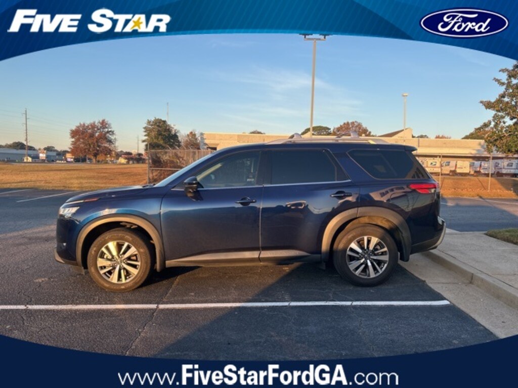 Used 2023 Nissan Pathfinder SL SUV