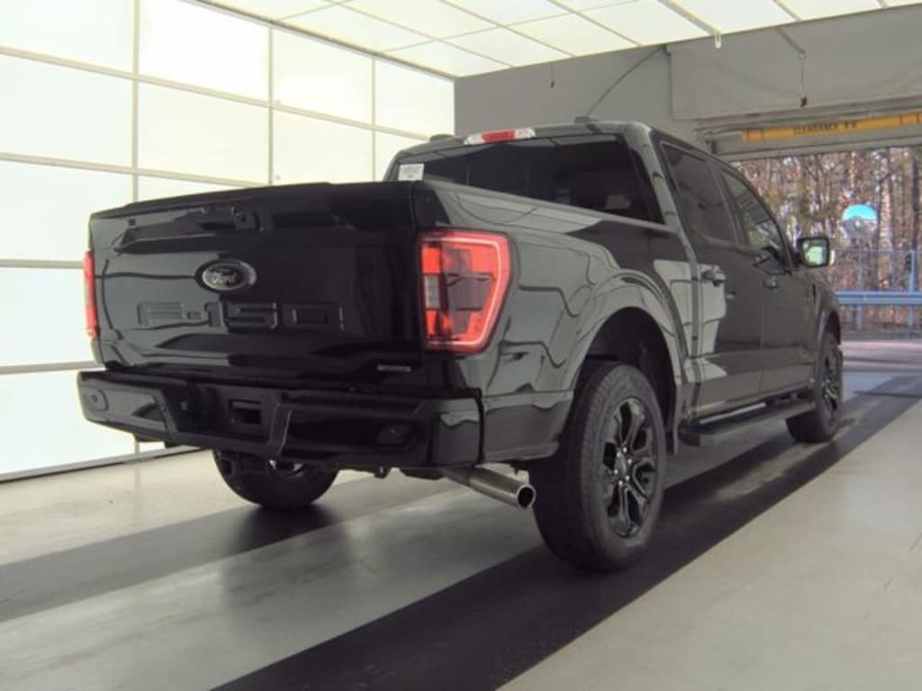 Used 2022 Ford F-150 XLT Truck SuperCrew Cab