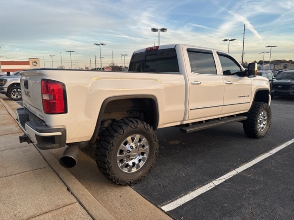 Used 2015 GMC Sierra 3500HD Denali Truck Crew Cab