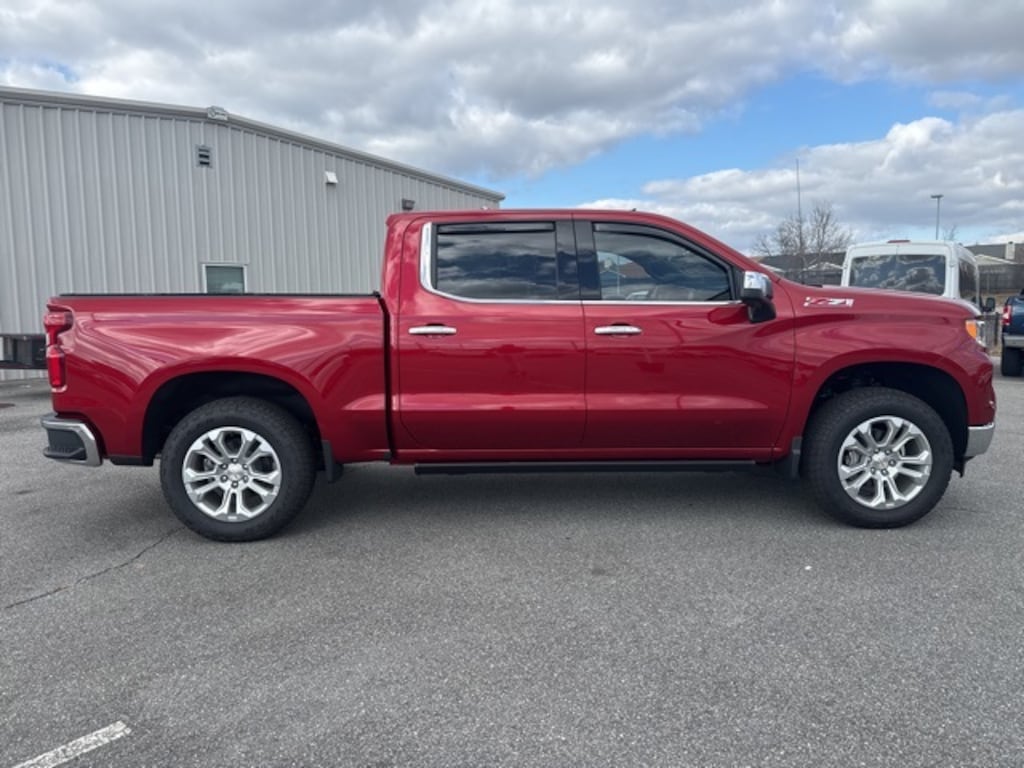 Used 2025 Chevrolet Silverado 1500 LTZ Truck Crew Cab