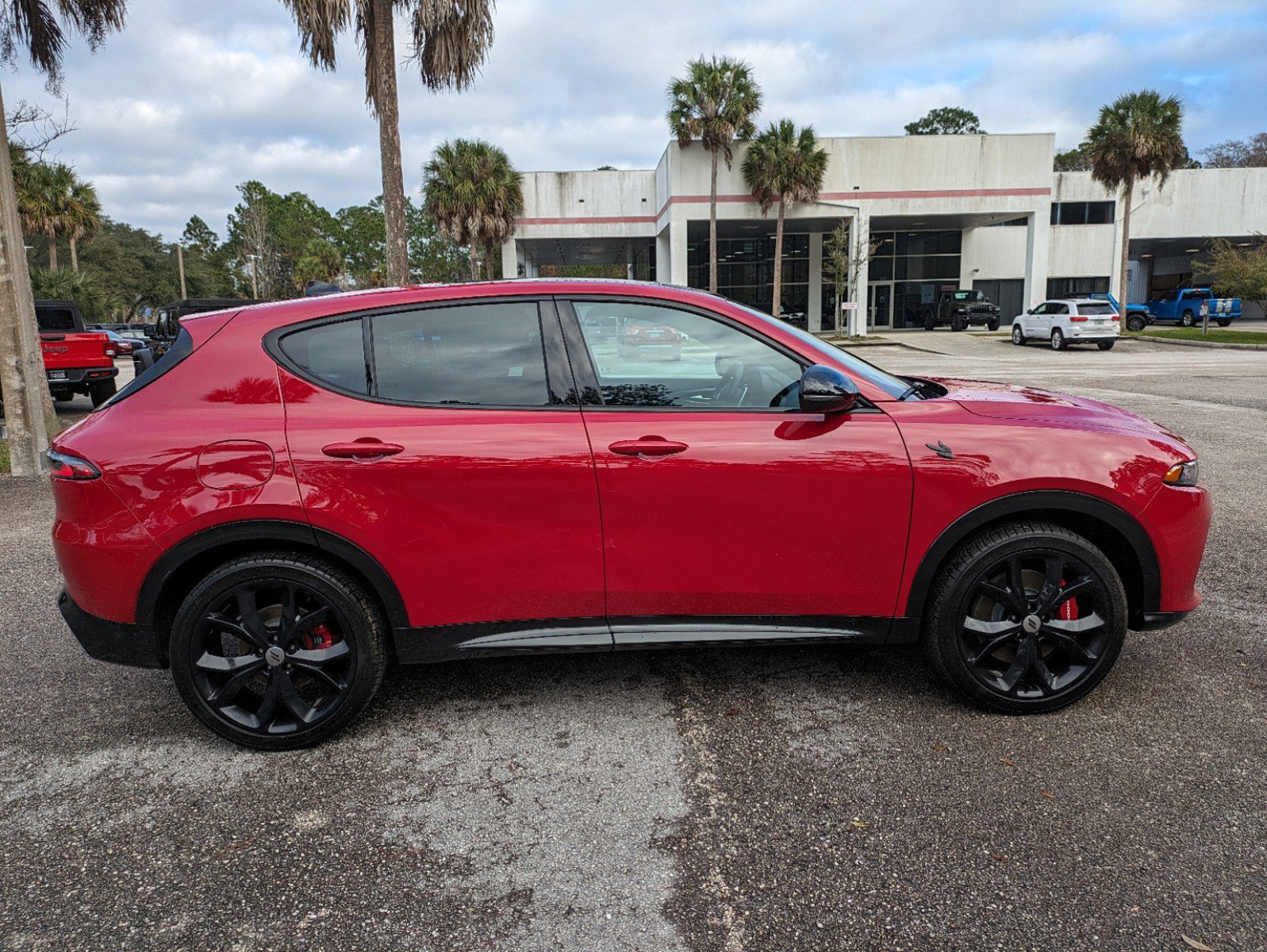 2024 Dodge Hornet R/T Plus photo 3