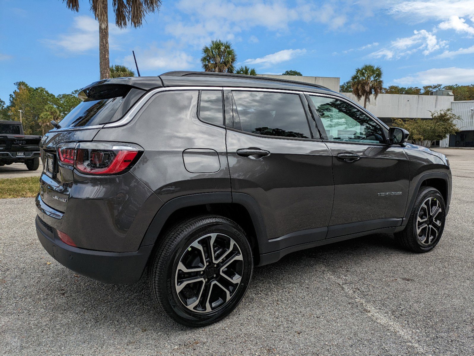 2024 Jeep Compass Limited photo 4
