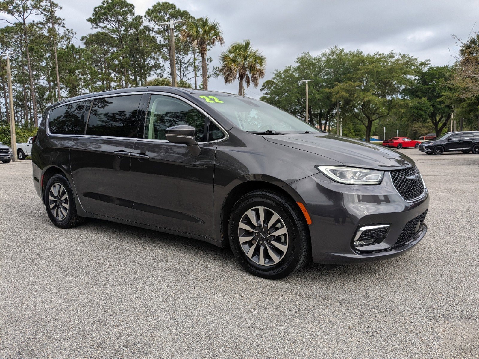 Used 2022 Chrysler Pacifica Hybrid Touring L with VIN 2C4RC1L77NR134918 for sale in Palm Coast, FL