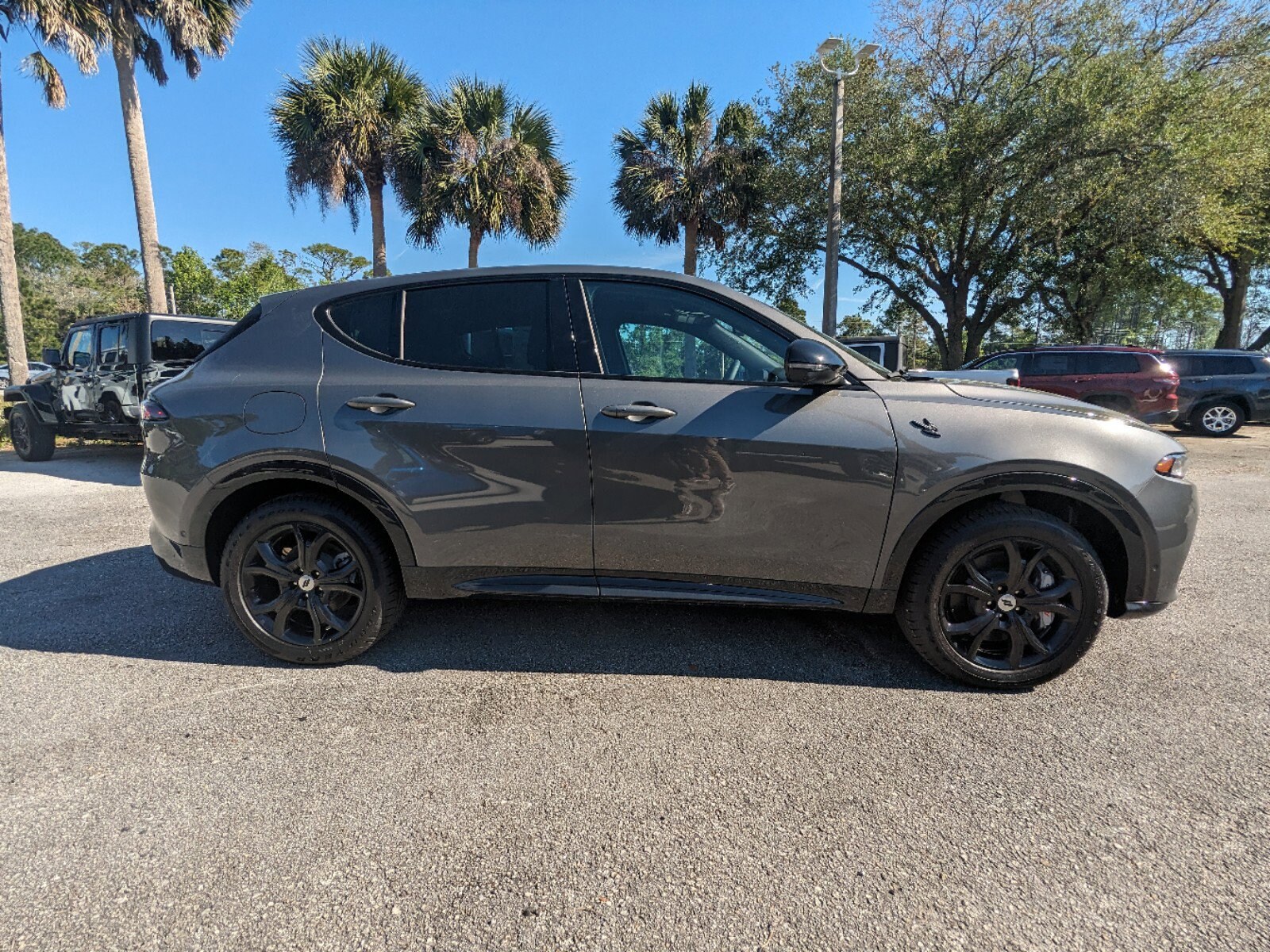 2024 Dodge Hornet R/T Plus photo 3