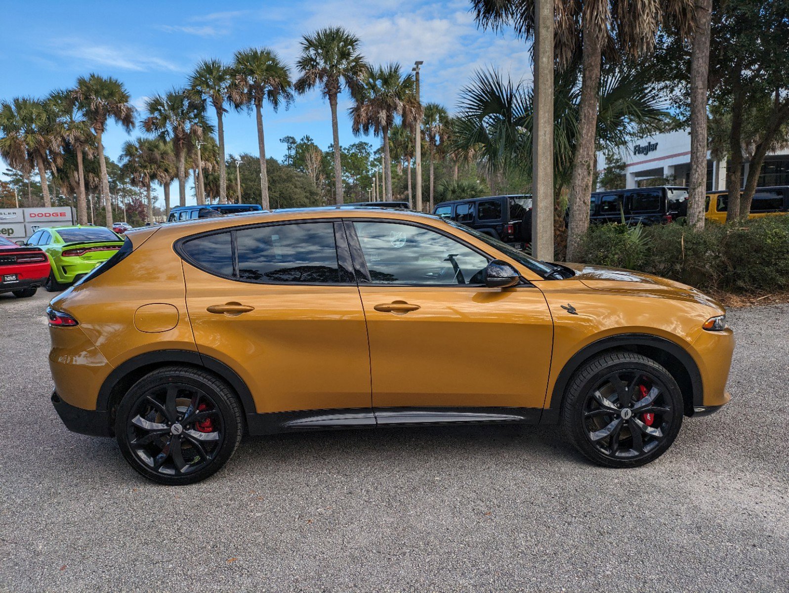 2024 Dodge Hornet R/T Plus photo 3