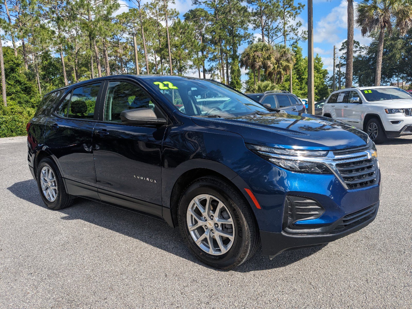 Used 2022 Chevrolet Equinox LS with VIN 3GNAXHEV3NS209422 for sale in Palm Coast, FL