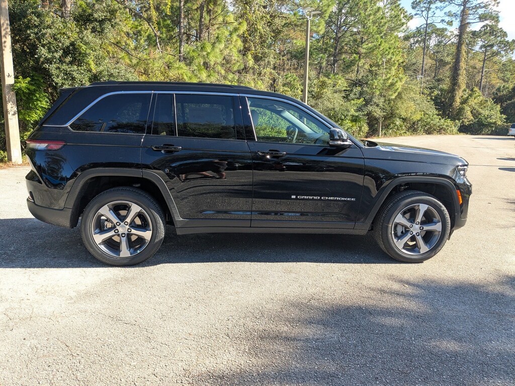 New 2025 Jeep Grand Cherokee LIMITED 4X4 Sport Utility