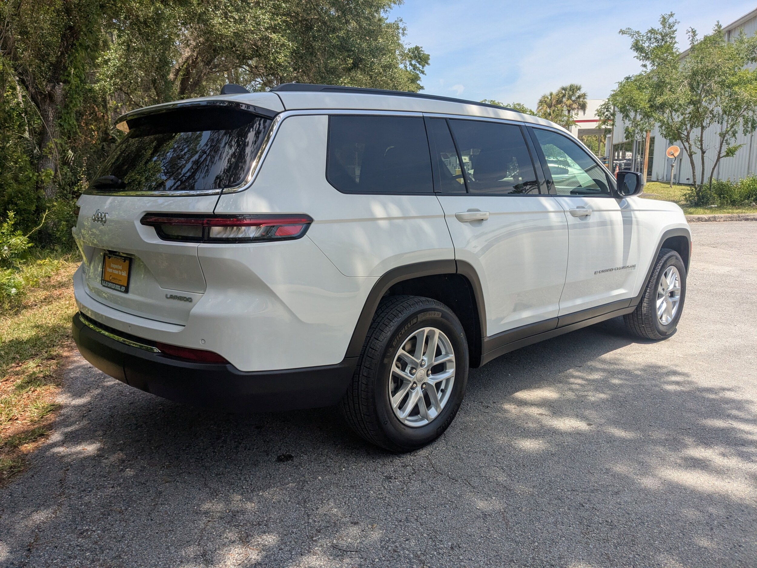 2024 Jeep Grand Cherokee L photo 3