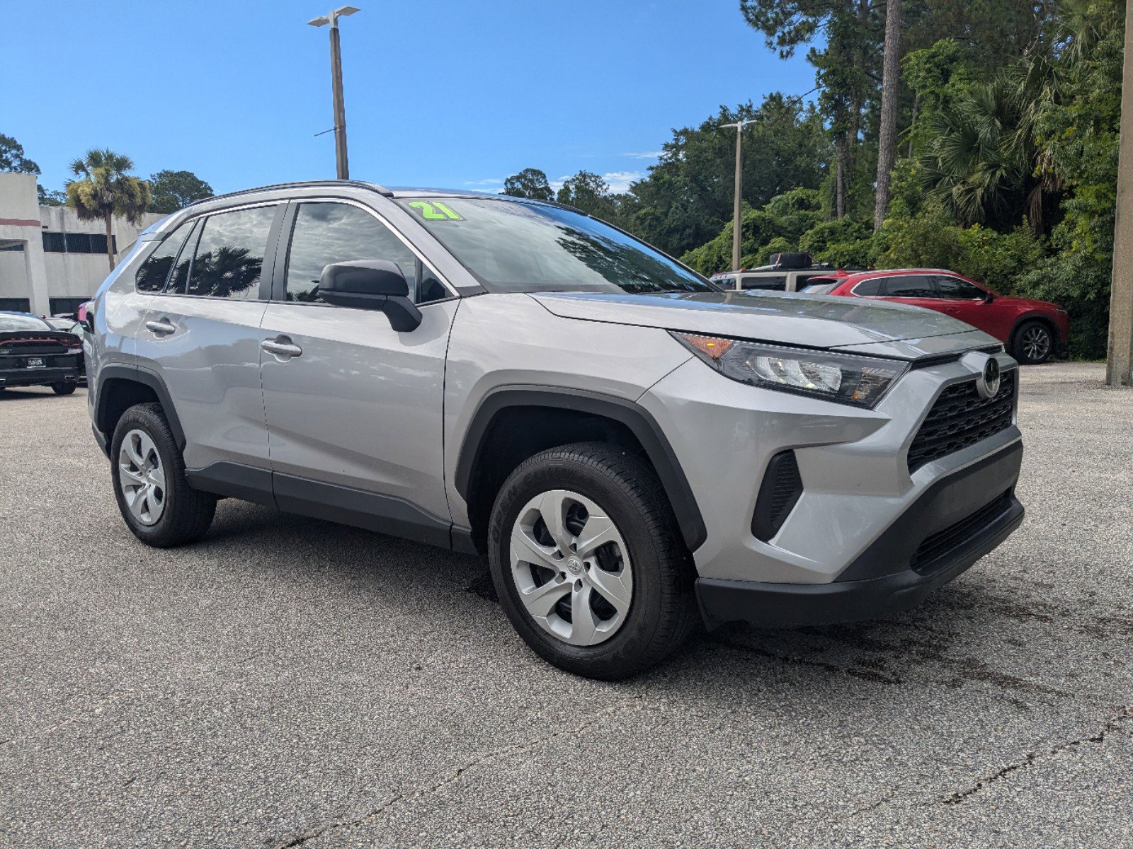 Used 2021 Toyota RAV4 LE with VIN 2T3H1RFV6MC147966 for sale in Palm Coast, FL