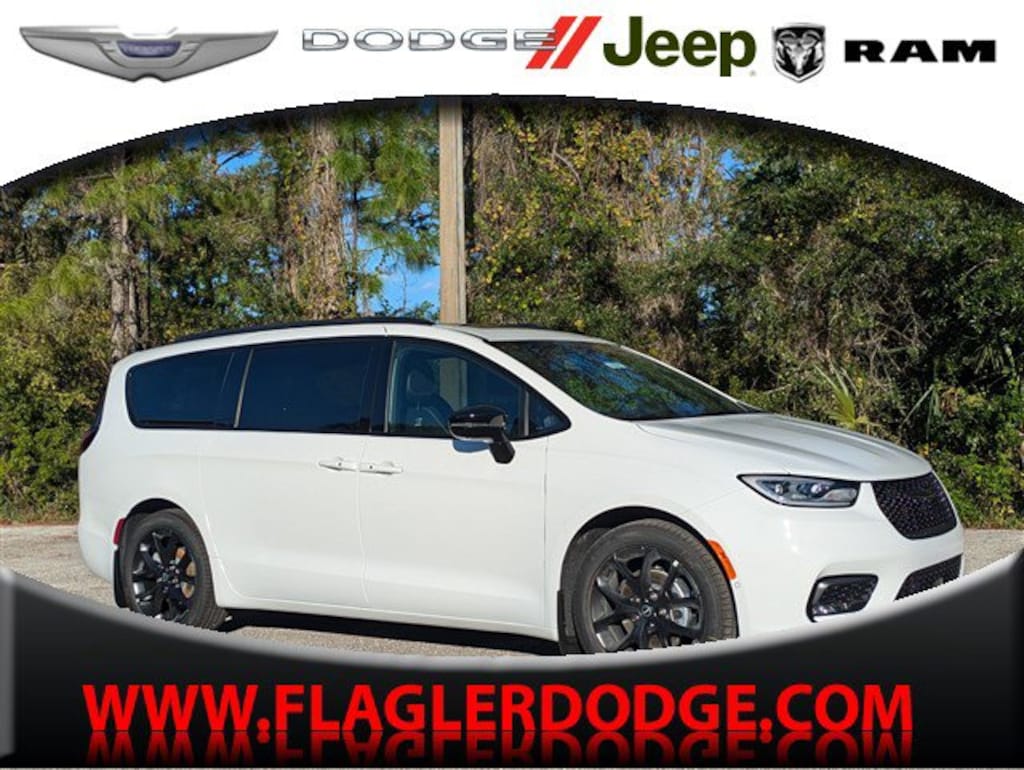 New 2026 Chrysler Pacifica SELECT Passenger Van