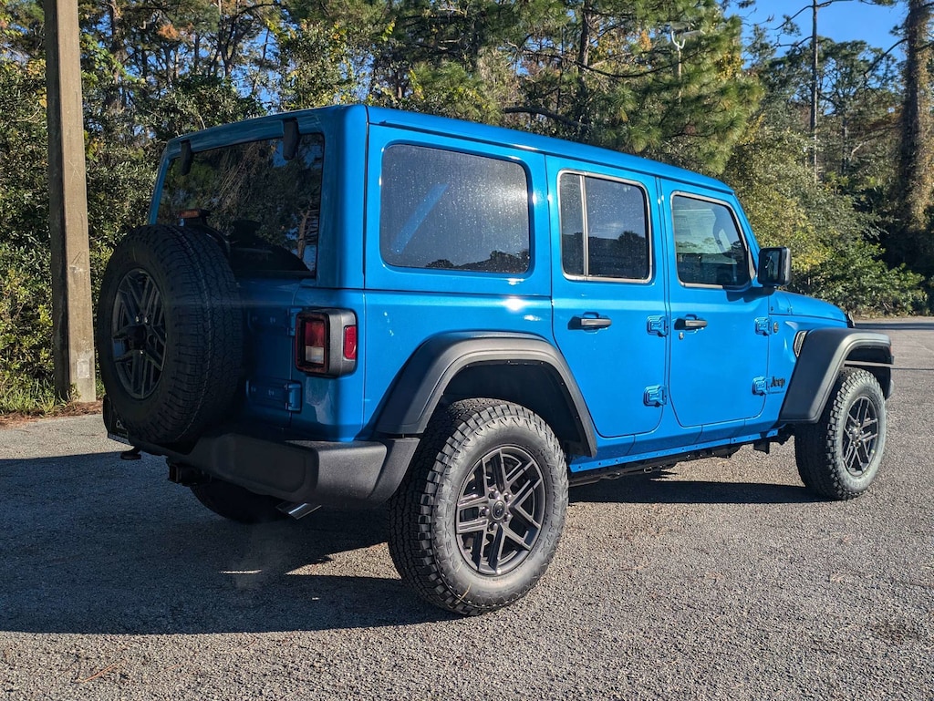 New 2026 Jeep Wrangler 4-DOOR SPORT S Sport Utility
