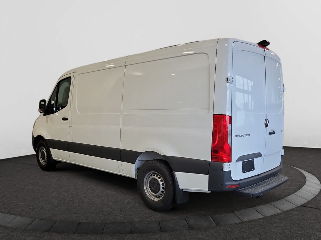 New 2024 MercedesBenz Sprinter 2500 Standard Roof 4Cyl Diesel HO in