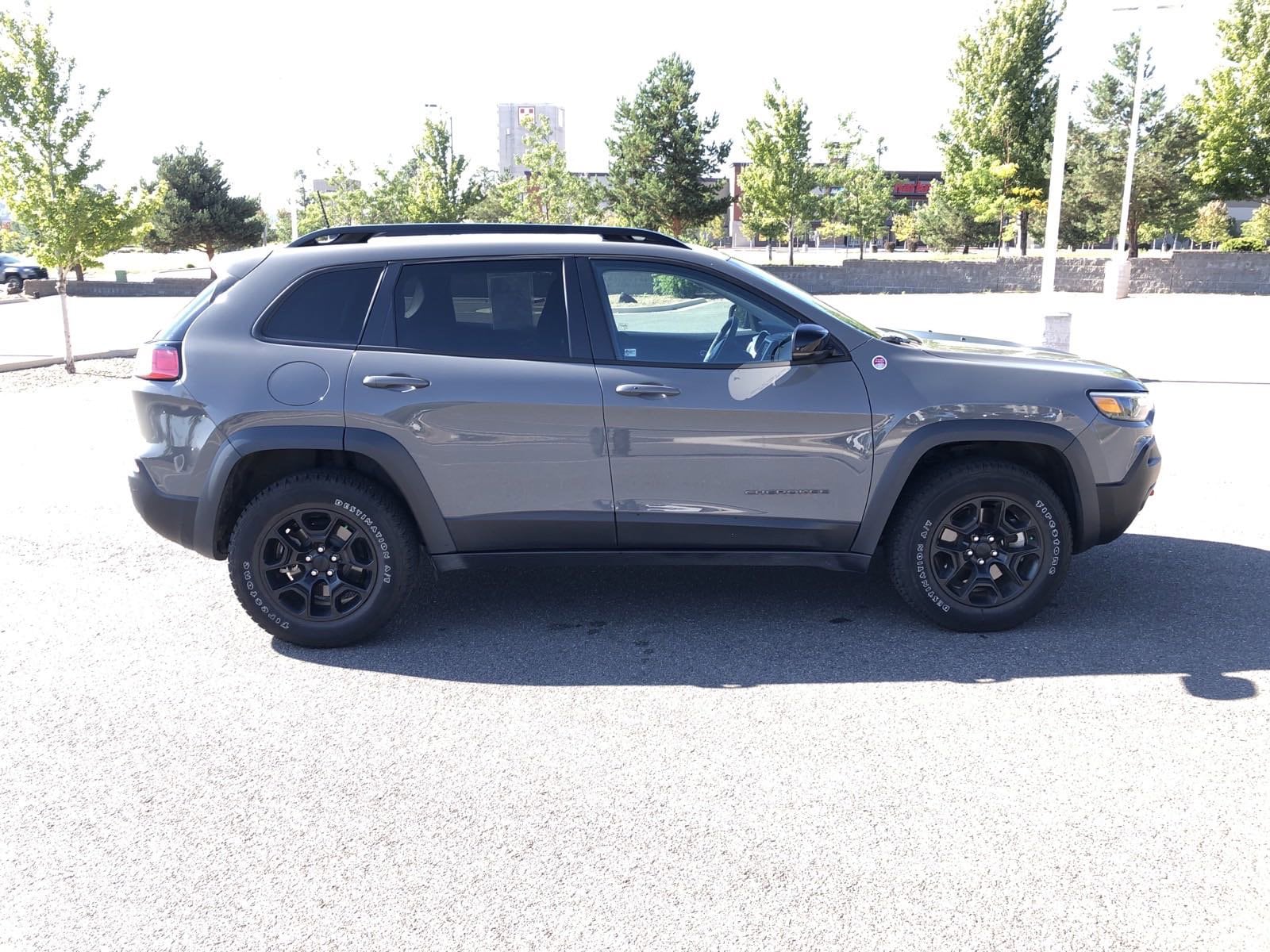 Used 2022 Jeep Cherokee Trailhawk with VIN 1C4PJMBX3ND546241 for sale in Flagstaff, AZ