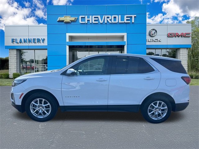 2024 Chevrolet Equinox LT photo 3