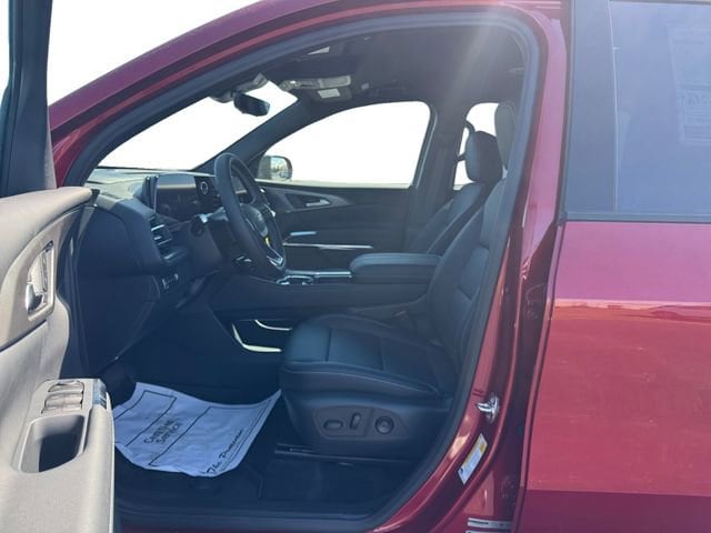 2026 Chevrolet Traverse LT - Photo 11