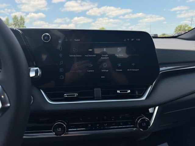 2027 Chevrolet Equinox LT - Photo 21