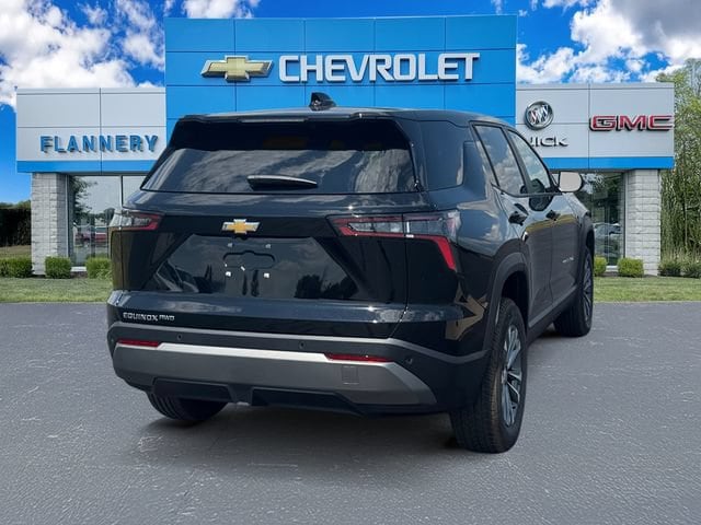 2027 Chevrolet Equinox LT - Photo 6