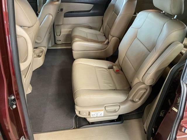 2016 Honda Odyssey EX-L - Photo 16