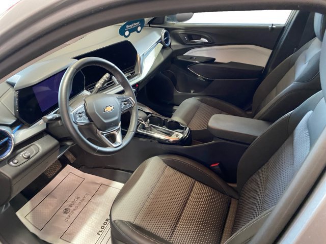 2024 Chevrolet Trax LT - Photo 11
