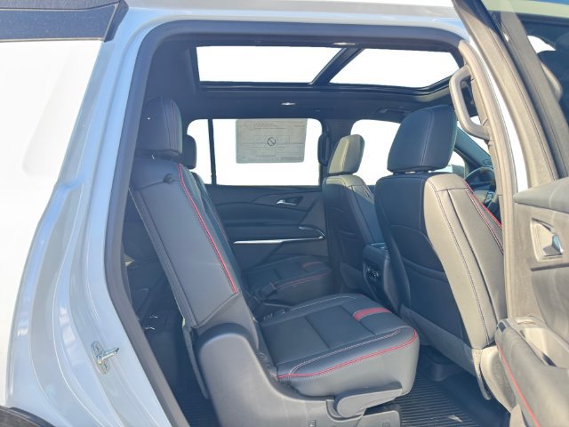 2027 Chevrolet Traverse RS - Photo 19
