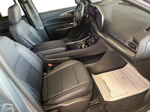 2026 Chevrolet Traverse LT - Photo 18