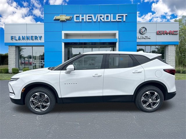 2023 Chevrolet Blazer 2LT photo 3