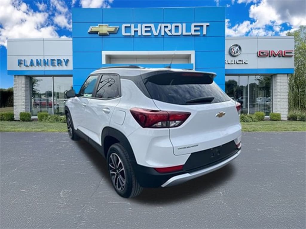 Used 2025 Chevrolet Trailblazer LT SUV