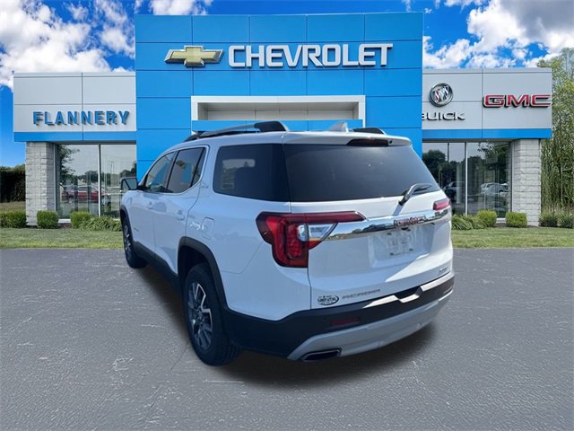 2023 Gmc Acadia SLE photo 3