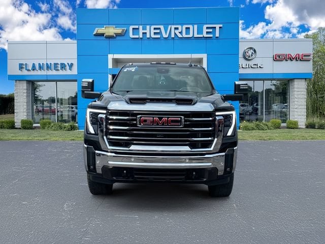 2025 GMC Sierra 2500HD SLT - Photo 8