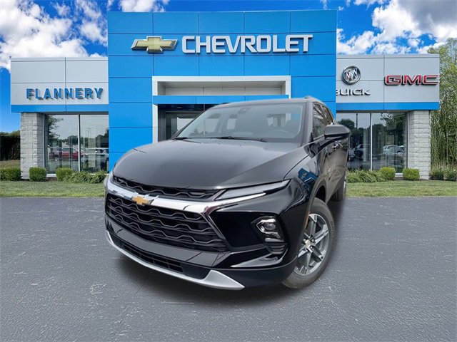2025 Chevrolet Blazer 2LT photo 2