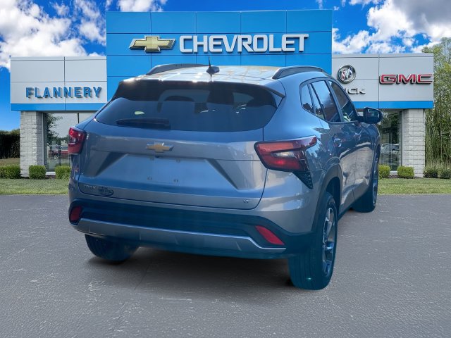 2024 Chevrolet Trax LT - Photo 6