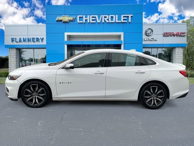 Used 2018 Chevrolet Malibu 1LT with VIN 1G1ZD5ST3JF213337 for sale in Bad Axe, MI
