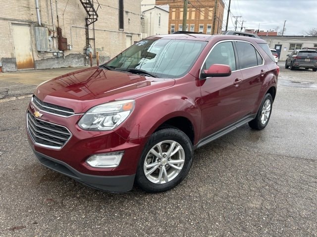 2017 Chevrolet Equinox LT's photo