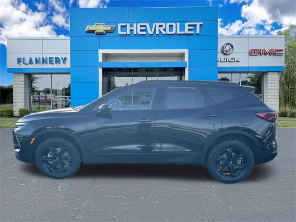 Used 2023 Chevrolet Blazer 2LT SUV