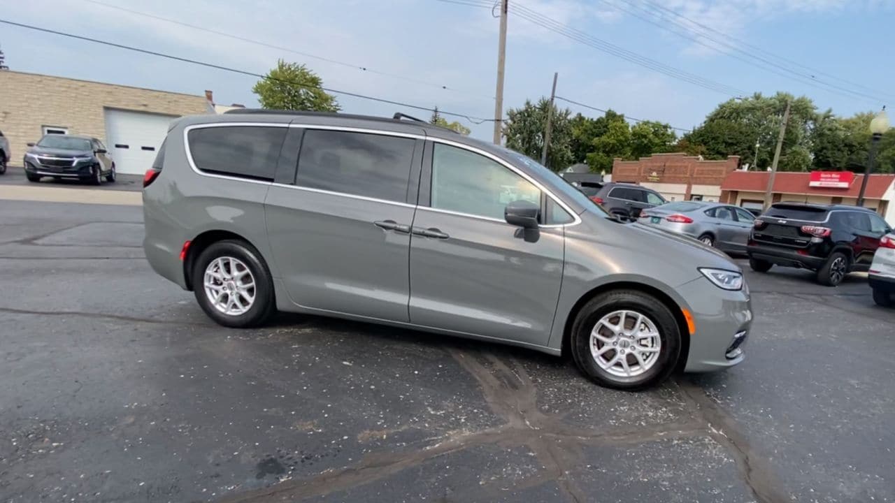 Used 2022 Chrysler Pacifica Touring L with VIN 2C4RC1BG8NR218151 for sale in Bad Axe, MI