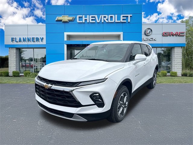 2023 Chevrolet Blazer 2LT photo 2