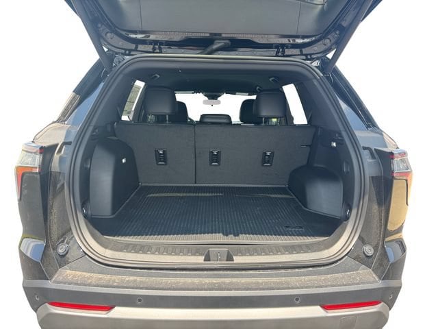 2027 Chevrolet Equinox LT - Photo 19